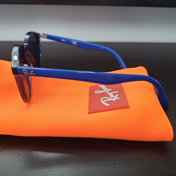EEUC Ray Ban kids sunglasses in blue - Picture 2 of 3